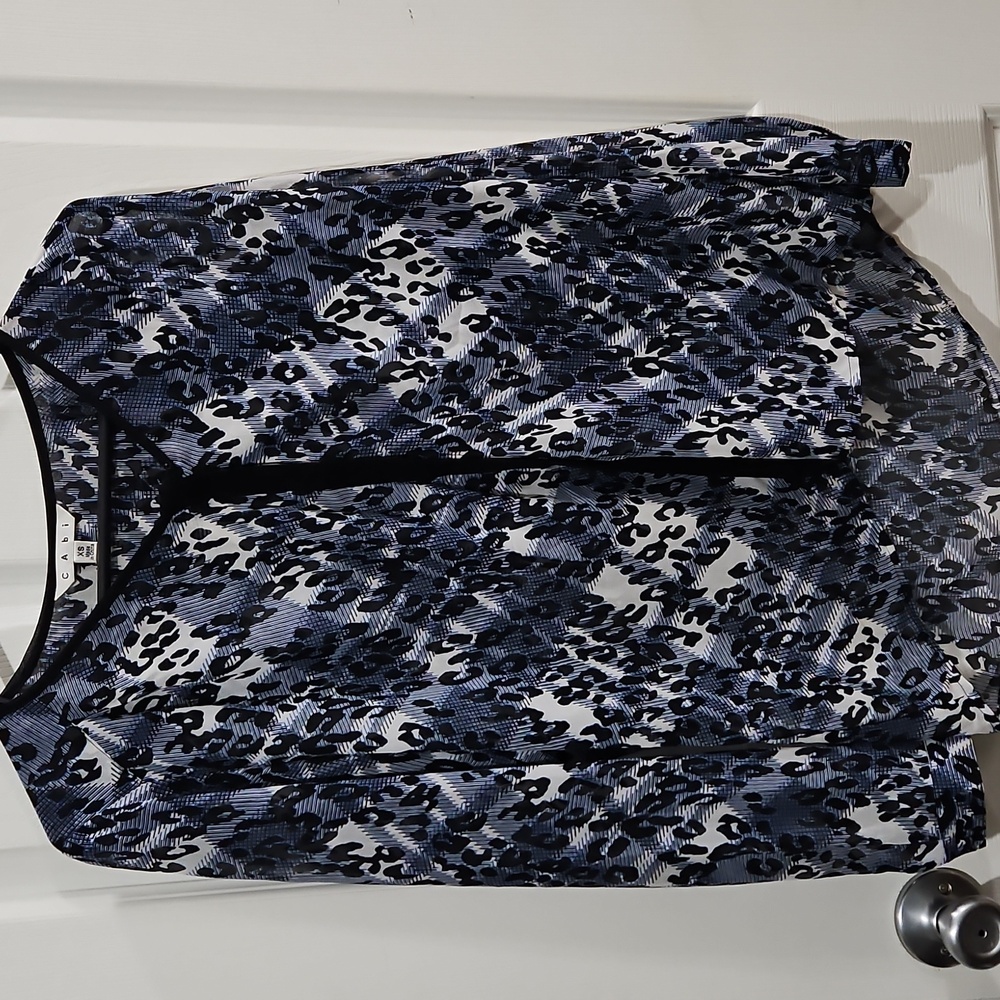CAbi Blue and Black Leopard Print Blouse Size XSmall